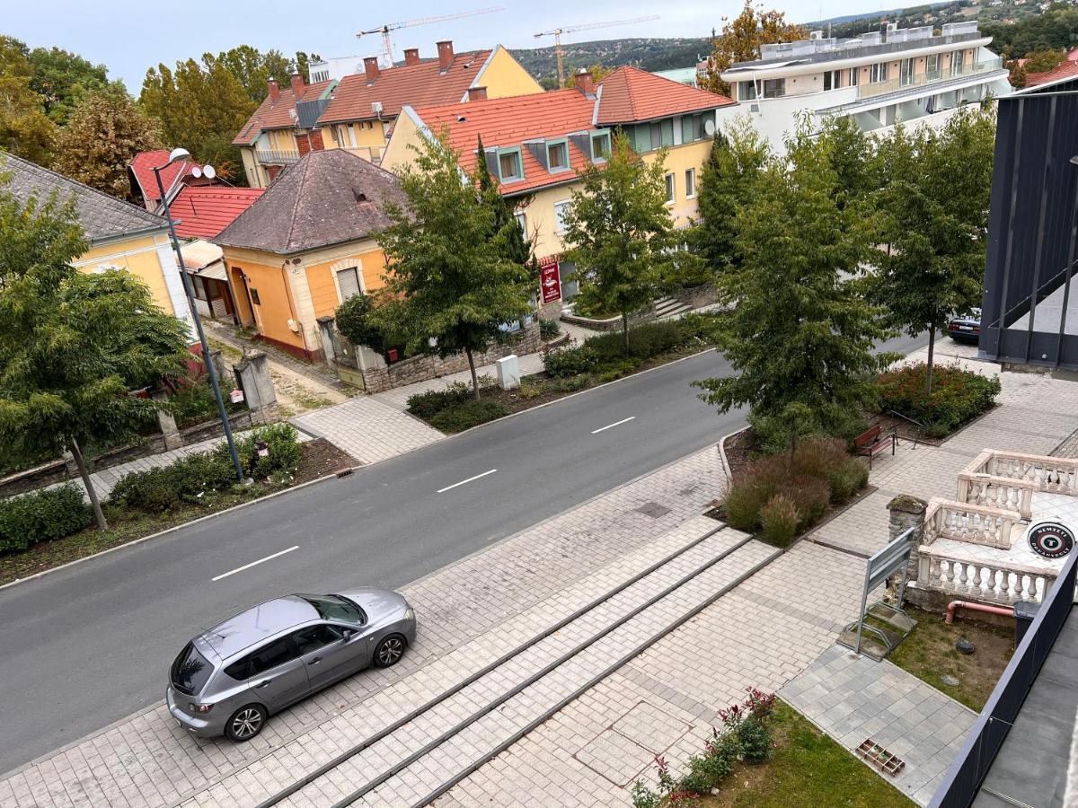 Panorama View Apartment In City Center Hévíz Kültér fotó
